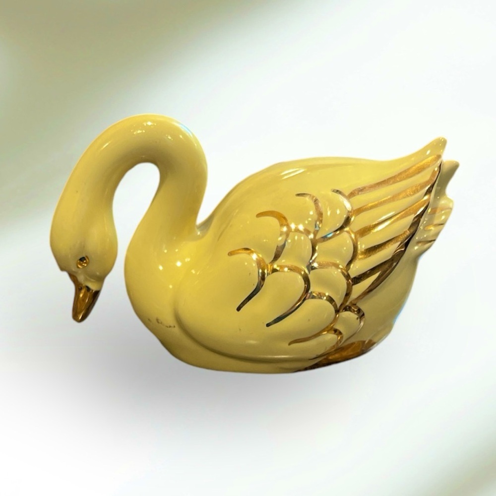 Lovely & Elegant Vintage Yellow and Gold Swan Figurine